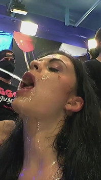 Ggg John Thompson - Bukkake-sperma-party
