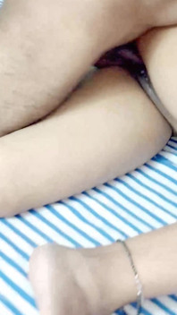 Bhaiya nu a fost acasă, așa că am jucat cu bhabhi