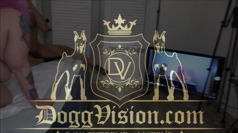 DoggVision: Un culo enorme seduta sulla faccia 101