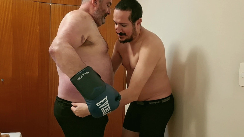 Punchbagplz: Silver Stepdaddy Boxer Vs. Punchbag - Body Shot Challenge
