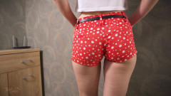 Teasecombo 4K: Remaja Asia panas mengusik garis seluar dalam yang kelihatan dalam...