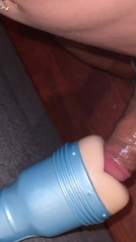 Brasileira transsexual enorme esperma solo