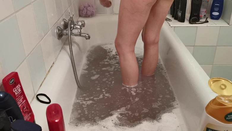 Beth Kinky: Vana a mytí vlasů pozdě v noci