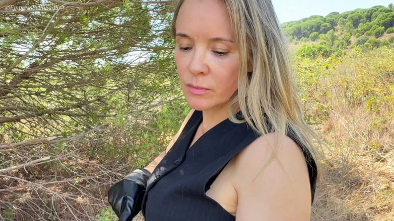 Empress Bella Sadic: Falaka nel bosco con l'Imperatrice Bellasadica che si diverte