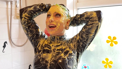 Tattooed Milfy Mama: Wet and Messy Custard Catsuit