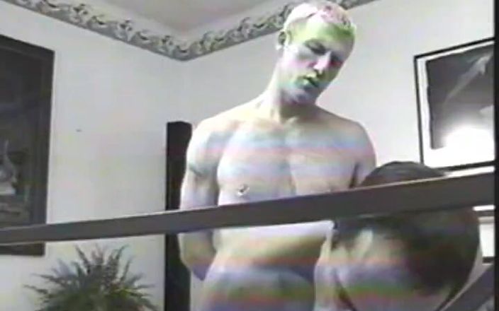 Gay RetroX VHS: Explosão de energia masculina crua # 6