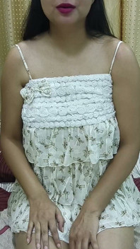 Indian Girl Saara Meet First Time BF She Seduce Him Show Big Boobs Fingering in Pussy Very Horny in Hindi