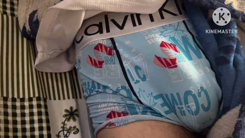 Desi__Panda: Poprvé s hetero vousatou spolubydlící, velký penis wow