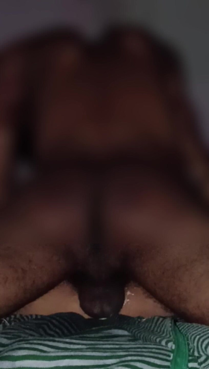 Aromaticrajveer30: 德西可爱的印度哥与男朋友单独性交