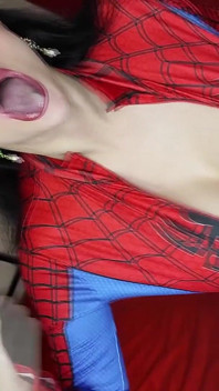 Spinnenfrau Domina Ahegao titten und Arsch verehren gooning mit