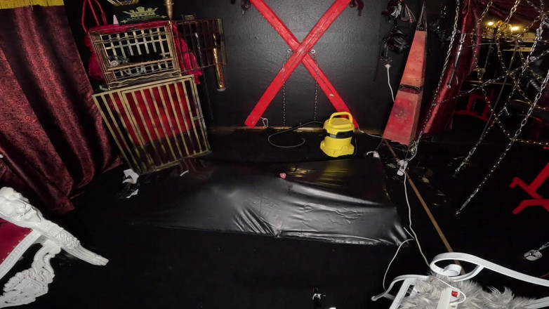 Queen_of_BDSM: Остаточна зупинка! Тепер тебе вакуумують!