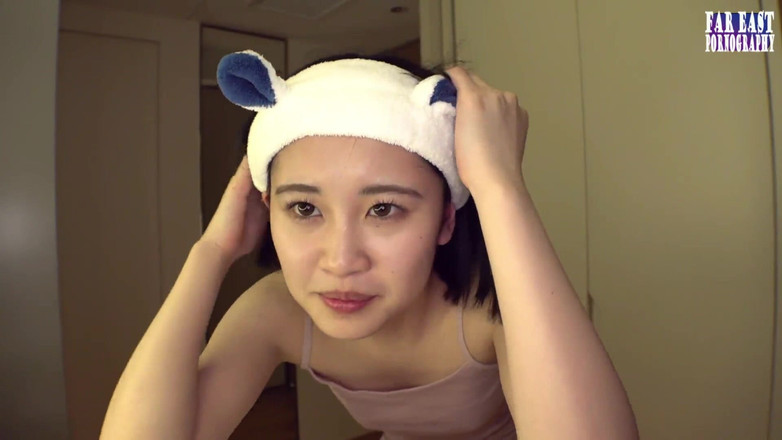 Far East pornography: Солодкі окуляри дражнять у ледачий день, смакуючи теплі краплі в нескінченному гульку -частина 3