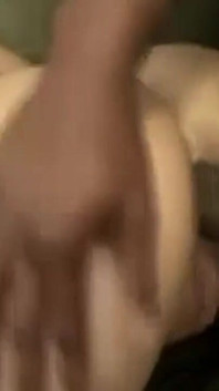 Babeando bbc chupando con estirado coño goteando semen