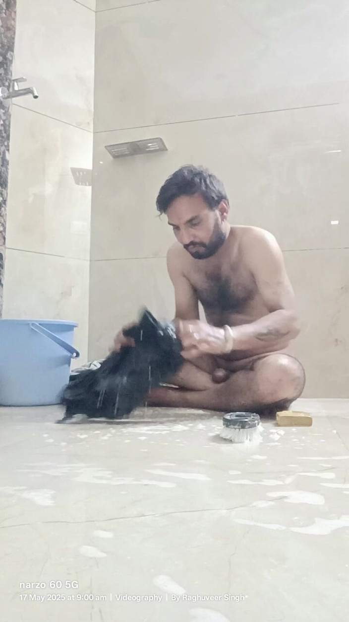 Rajasthani-old-lover: Rajasthani-jongen toont penis