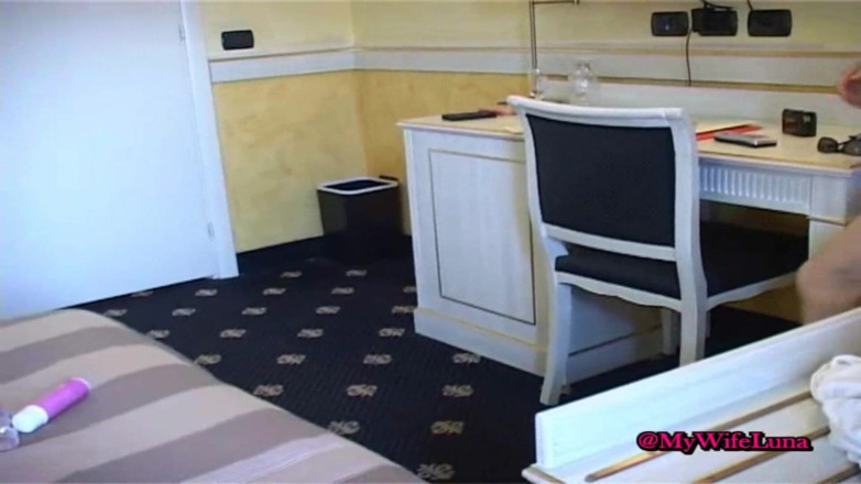 My Wife Luna: Seks di motel