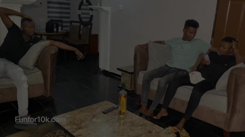 Funfor10k straight videos only: Natürliche titten werden beim fußballspiel geil