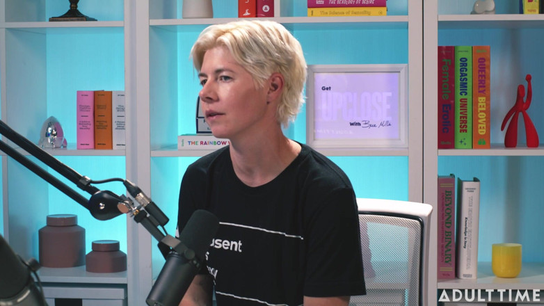 Adult Time Podcast: ルル・チュのカトリックの罪悪感とセックス後のおしっこ |アダルトタイム・ポッドキャスト