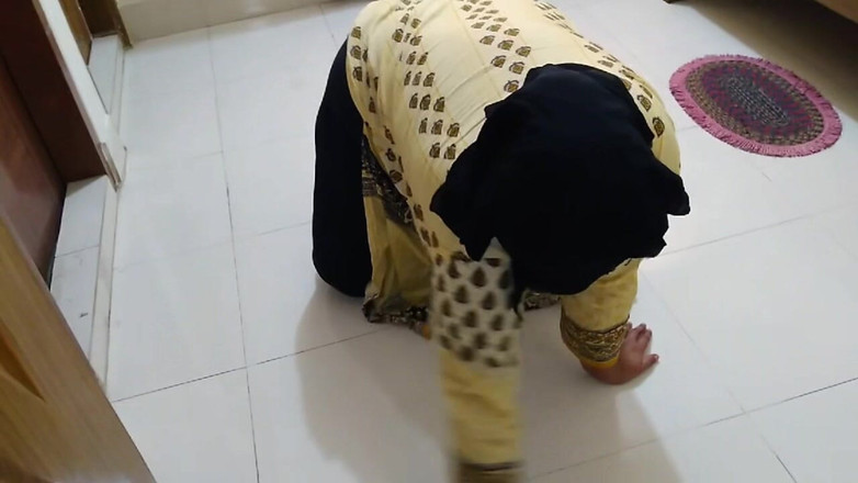 Aria Mia: मैं तुम्हारी सौतेली मम्मी हूँ, कृपया मुझे चोदो