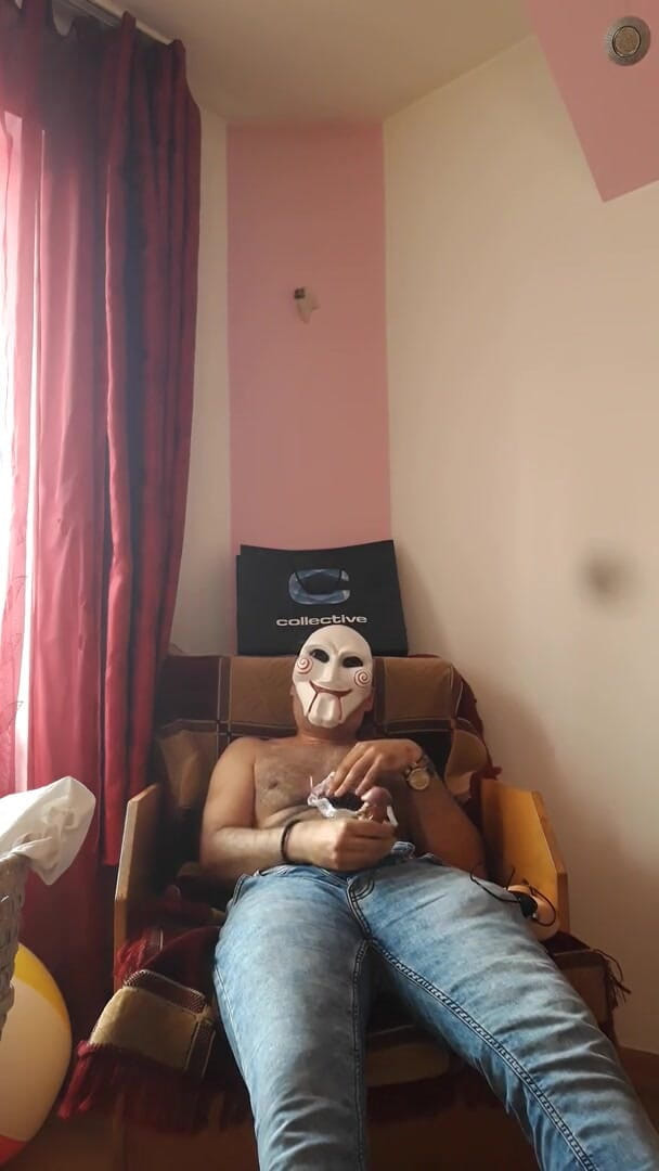 SingerMask: Jerking on pussy toy and wet panties