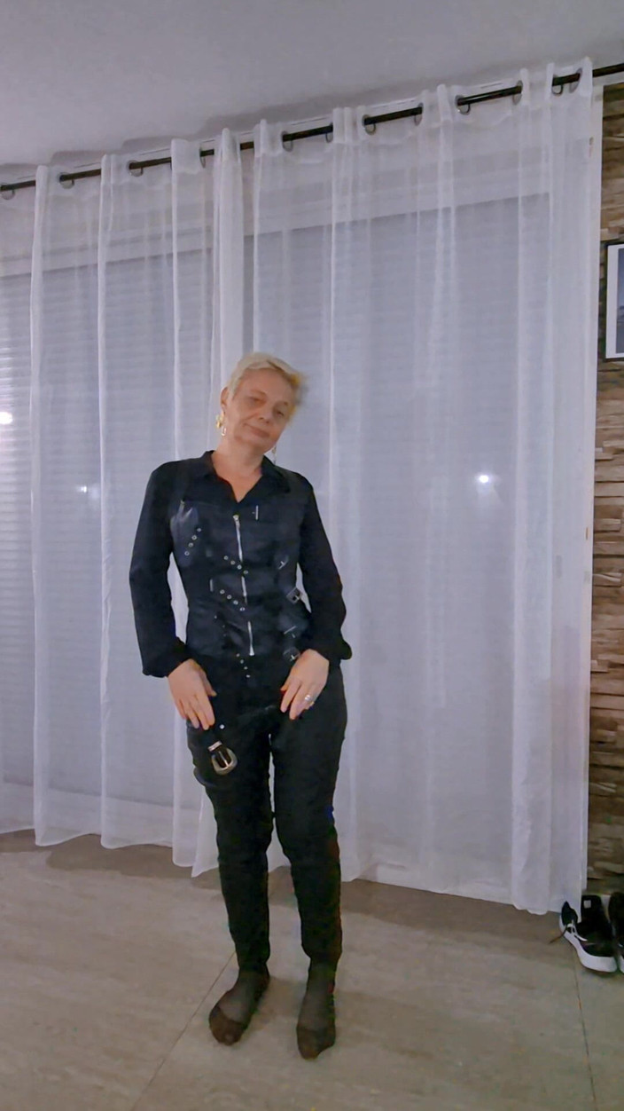 Sofy13: 连下面都要煮熟。你想看看