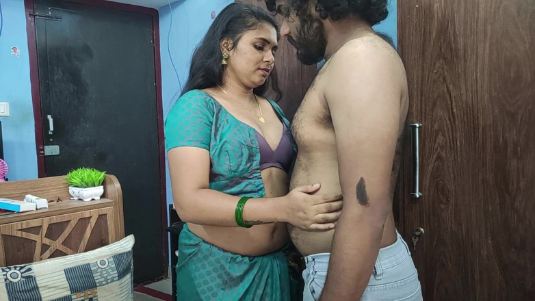 Vaigavarun45: Adik tiri Mallu berkongkek panas dengan abang suami, berkongkek dengan...