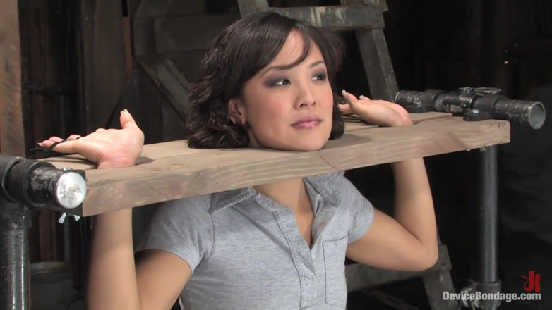 Device Bondage by Kink: Jandi Lin Live, Part 1