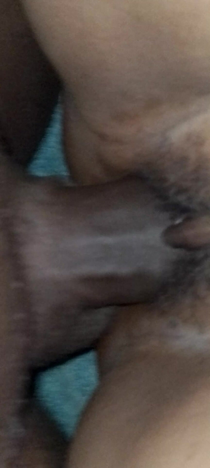 Sex and cum inside: Janet bermain dengan kontol besar