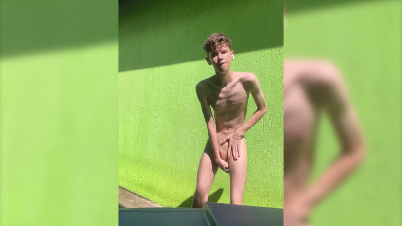 Kedoimath: Skinny Twink Having Fun in the Sun