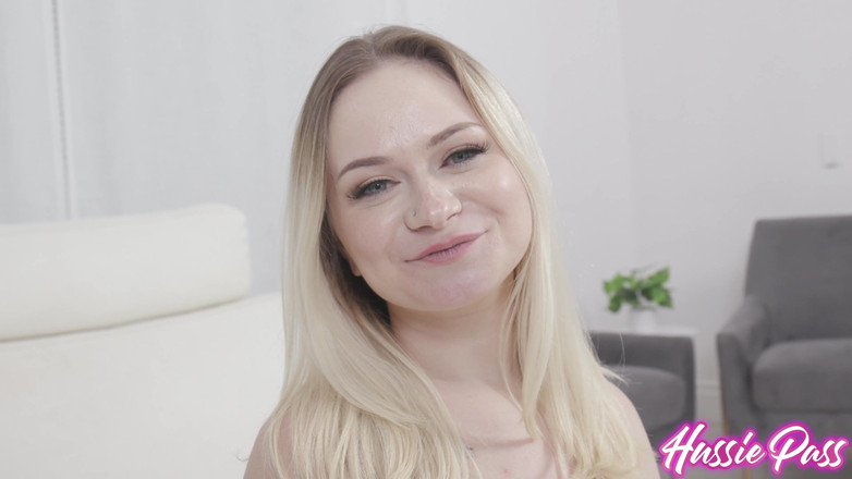 Hussie Auditions: Sulu tatlı patootie rylee blake ve brickzilla