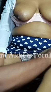 Sri Lanka - sexo com médico dedando orgasmo |