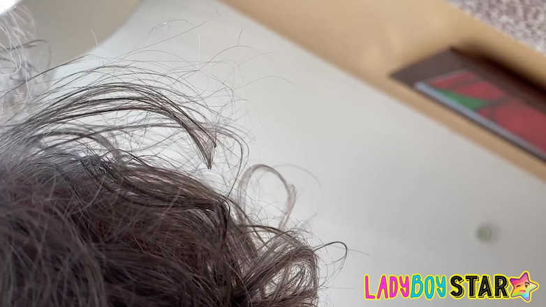Ladyboy Star: レディーボーイスター - 生ハメでタイトなお尻でセクシーなレディーボーイを犯す