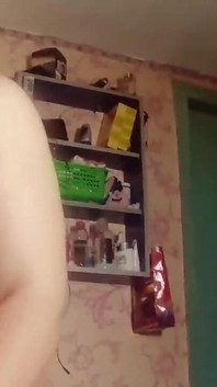 我喜欢骑车，尤其是向后骑。