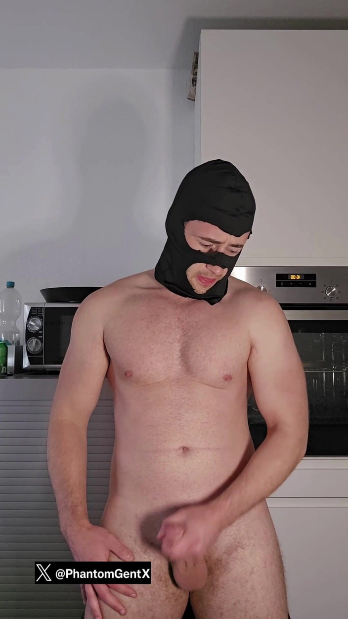 PhantomGentX: Phantomgentx Gay Solo škrtí obrovského ptáka s divokými sprostými řečmi - Sledujte X:...