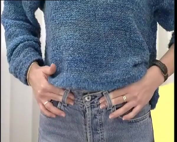 YOUR FIRST PORN: Sophie nakal dalam hujan kondom