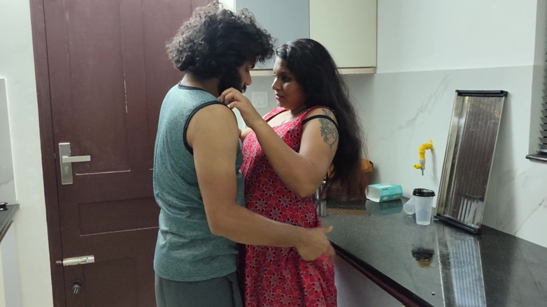Vaigavarun45: Wife and Husband First Time Sex and It Happens in...