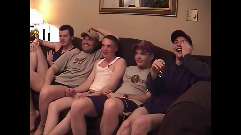 Watch him fuck: Kiedy prosto faceci pozostają w nocy