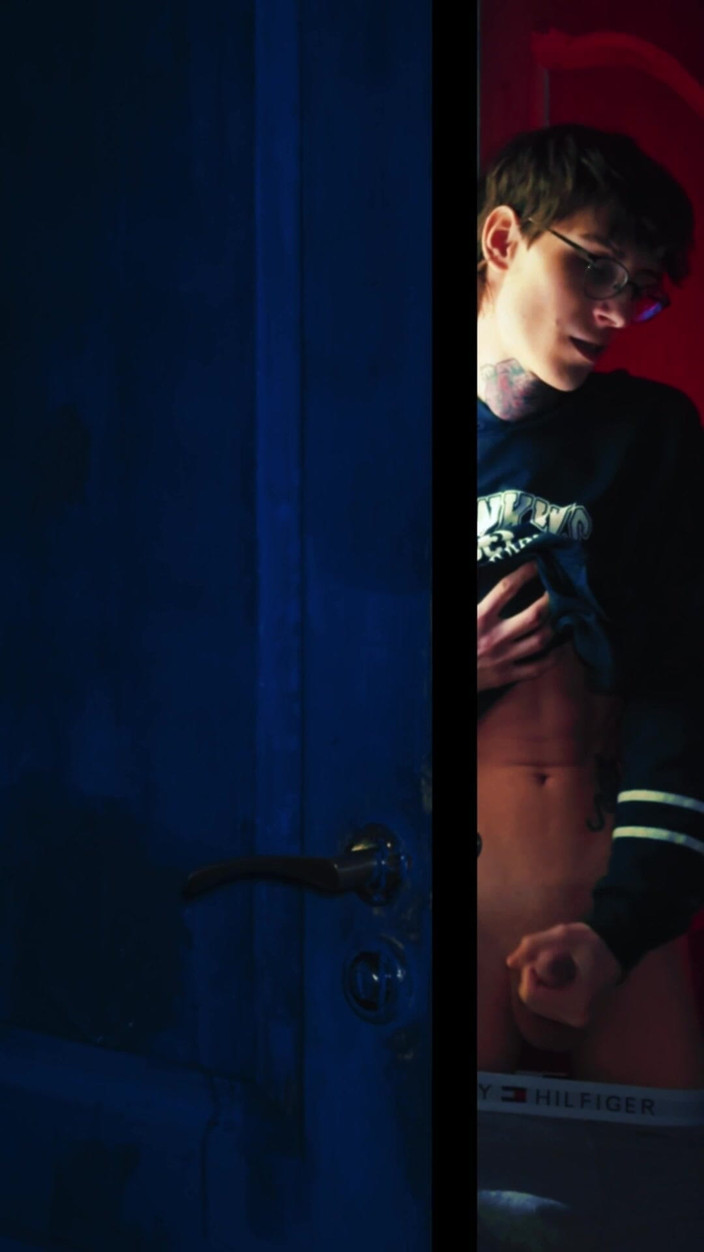 HotDogs studio: Ziua Îndrăgostiților și alte videoclipuri recente