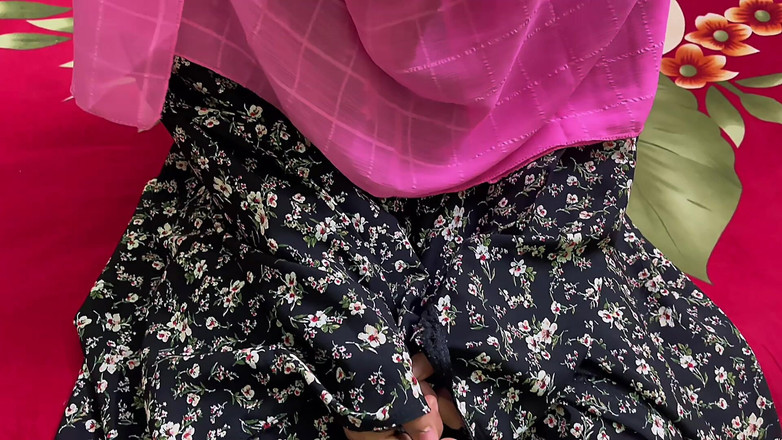 Riya Chowdhury: Ev sahibim onunla sikişmemi teklif etti