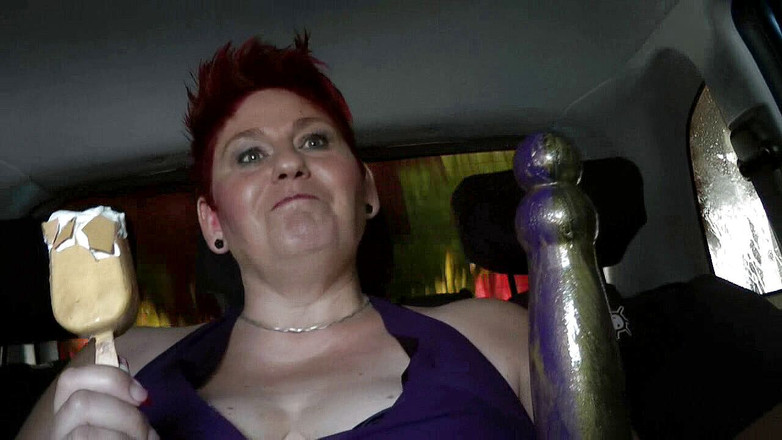 Anna Devot: Annadevot - V myčce aut pokovená díra ....