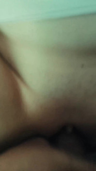 Cette Étudiante Adore Sucer Des Bites Avant De Se Faire Baiser