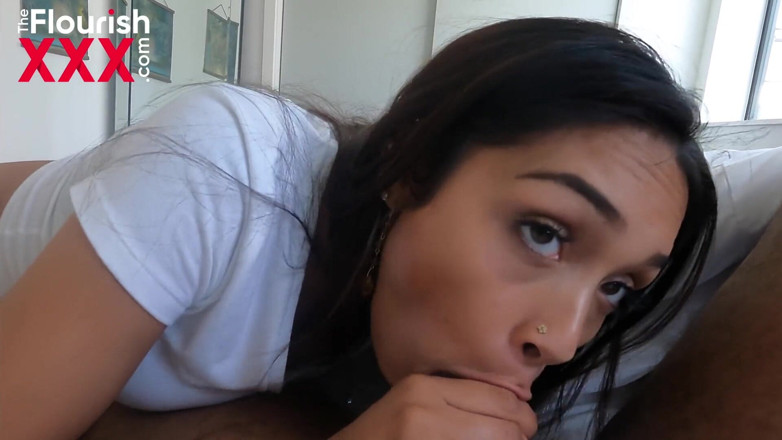 The Flourish XXX: Margarita krijgt haar eerste grote zwarte lul anale creampie