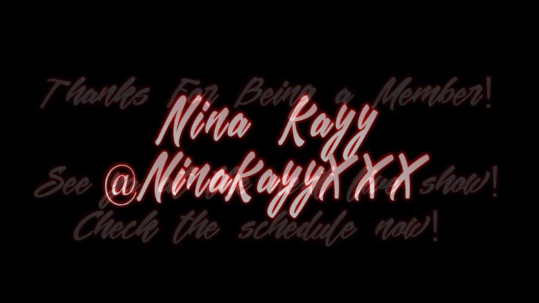 Nina Kayy: Nina kayy, geiles mädchen mit einem dildo!!
