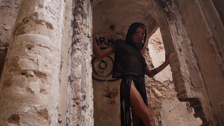 Magia Rosa: E se trovassi qualcosa del genere nei boschi?