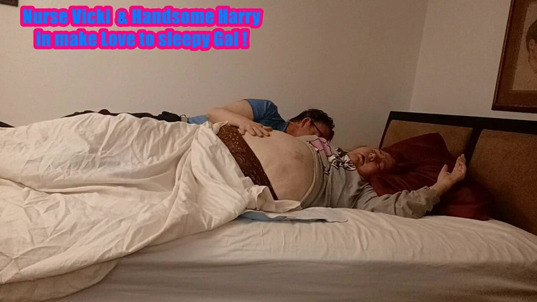 BBW nurse Vicki adventures with friends: L'infermiera Vicki E Il Bel Harry in Fanno L'amore Con...