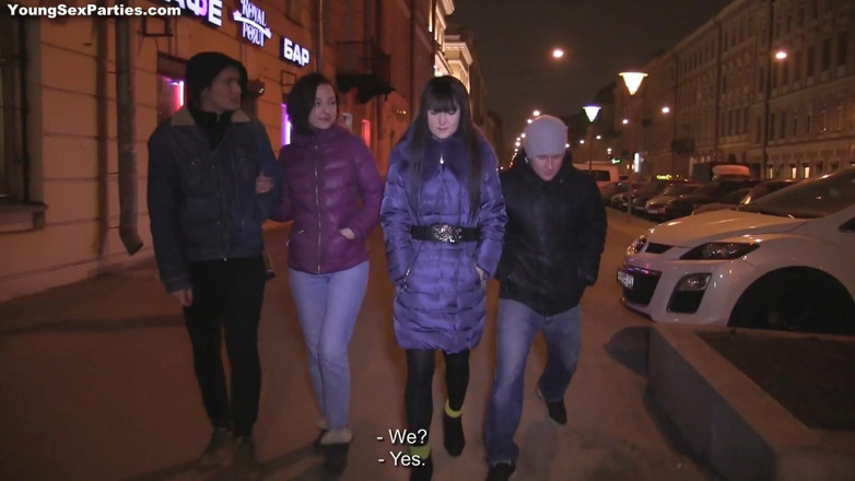 Young Sex Parties: nastolatka jebanie i huśtają się