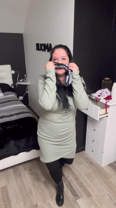 Maitresse Clara: JOI и CEI, этот потрёпанный парень, который нравится моим стрингам