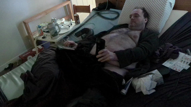 Caressonnous: Мастурбация с секс-игрушкой