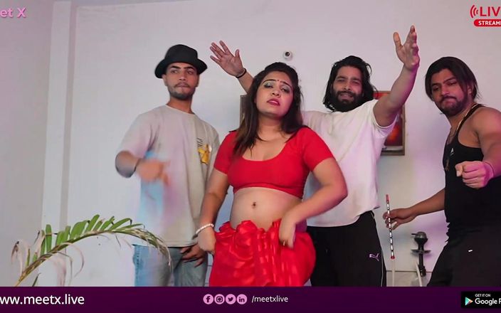 MeetX: El sexo sensacional de Alka en sari rojo