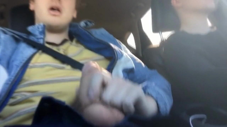 Hvnter: Справжні найкращі друзі перетинають сексуальні зв'язані