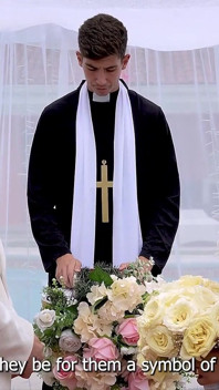 Mireasă Înșelătoare Face Sex Cu Preotul În Ziua Nunții Ei - Mariana Martix